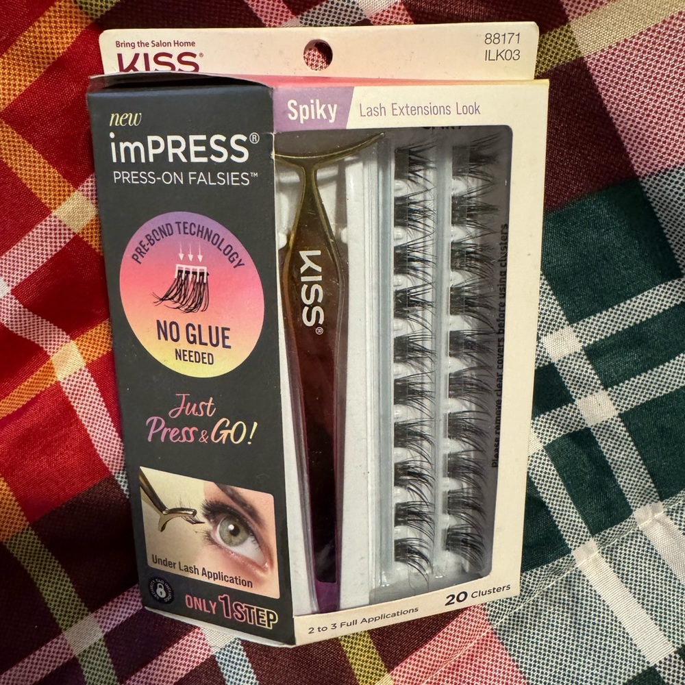 Kiss Impress spiky lash kit